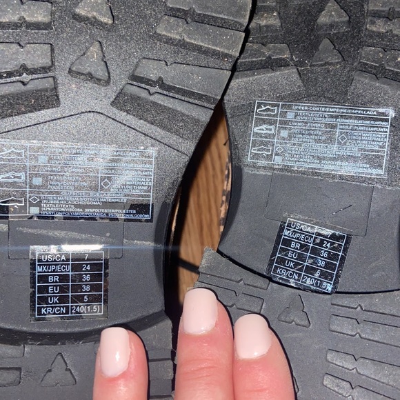 NWOT Forever 21 Leopard boots - Picture 8 of 9